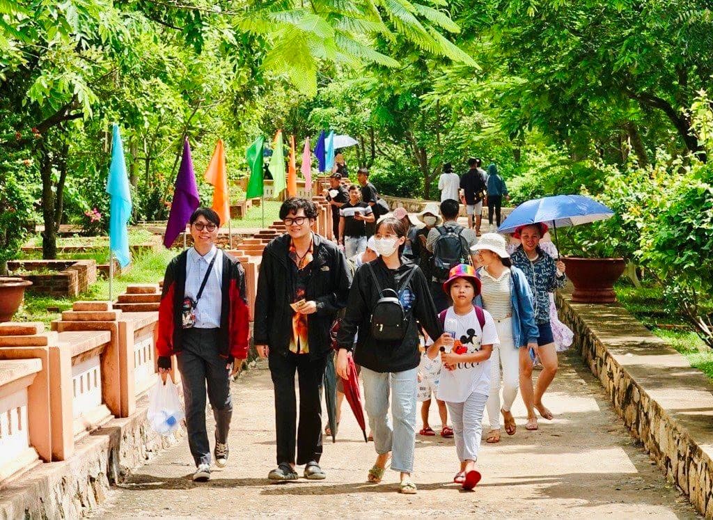 Xây dựng, quản lý và phát triển thương hiệu du lịch Bình Thuận