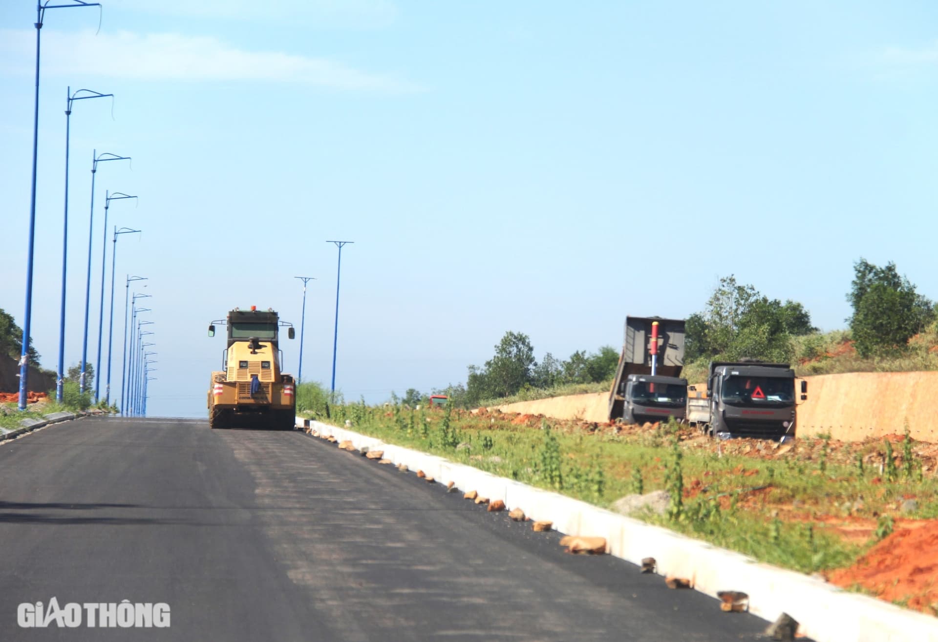 Đường vào sân bay Phan Thiết sẽ thông tuyến vào cuối năm 2024
