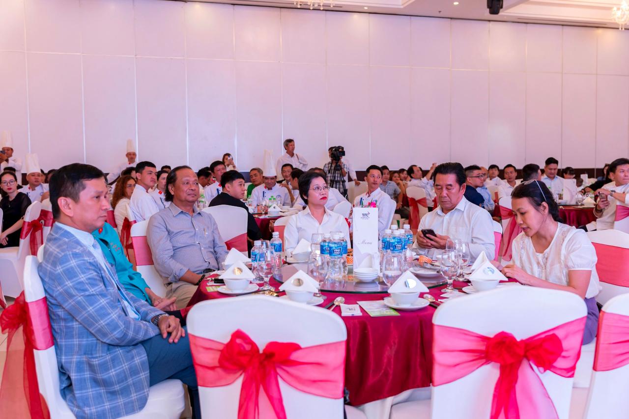 Chi hội Đầu bếp chuyên nghiệp Bình Thuận ký kết hợp tác chiến lược