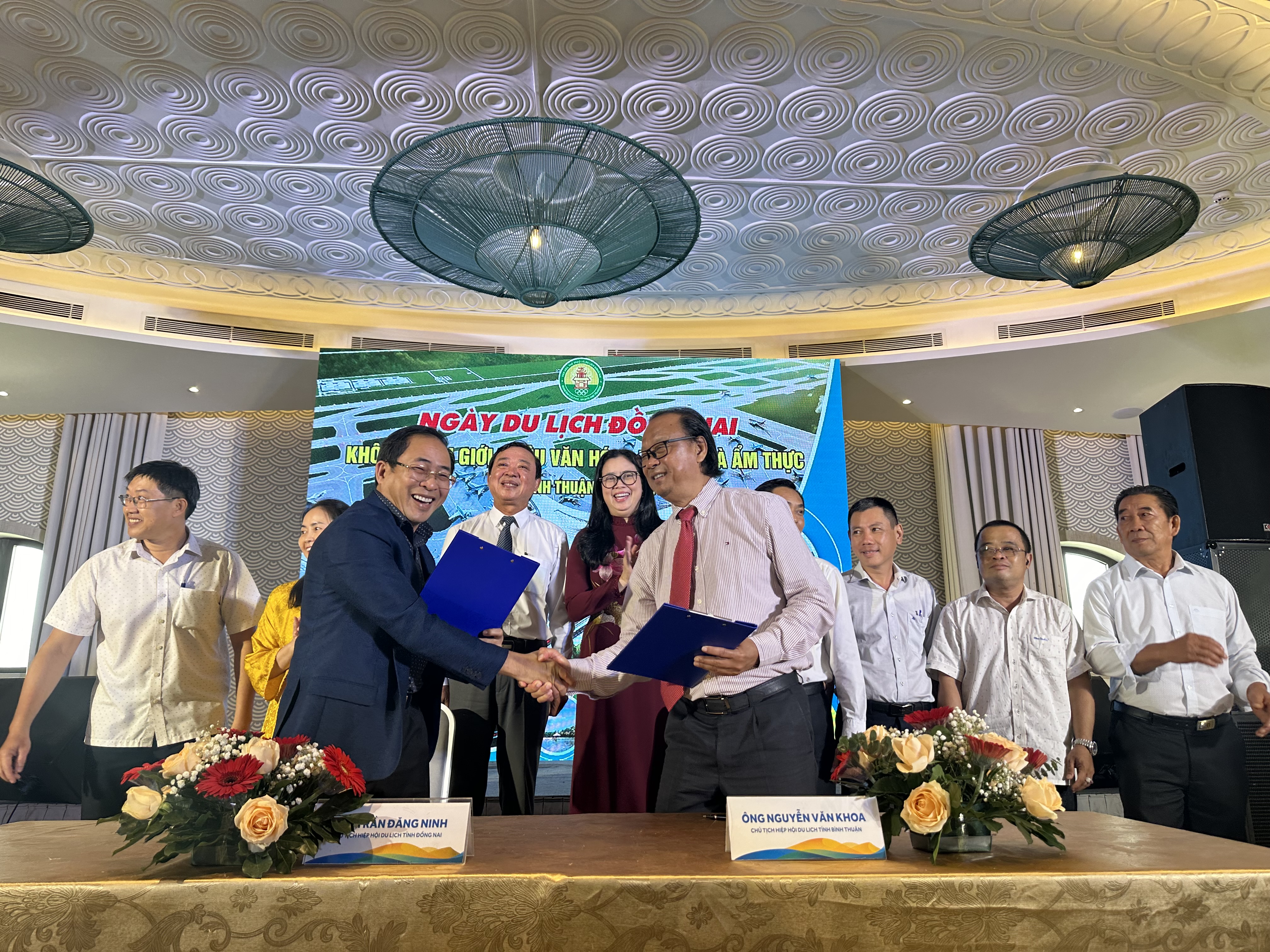 Hiệp hội Du lịch tỉnh Bình Thuận và Hiệp hội Du lịch tỉnh Đồng Nai ký thỏa thuận hợp tác phát triển du lịch.